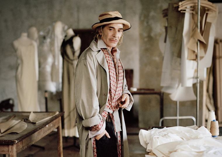Met Gala 2027: cancelan la muestra de John Galliano por el resurgimiento de sus comentarios antisemitas