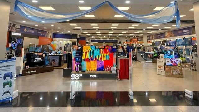 Cadenas de electro liquidarán televisores, celulares y computadoras con hasta 50% de descuento