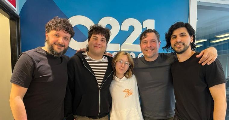Video "Cantar es un derecho" Música, comunidad y expresión: el "Club de canto" llega a La Plata con su propuesta para divertirse sin miedo