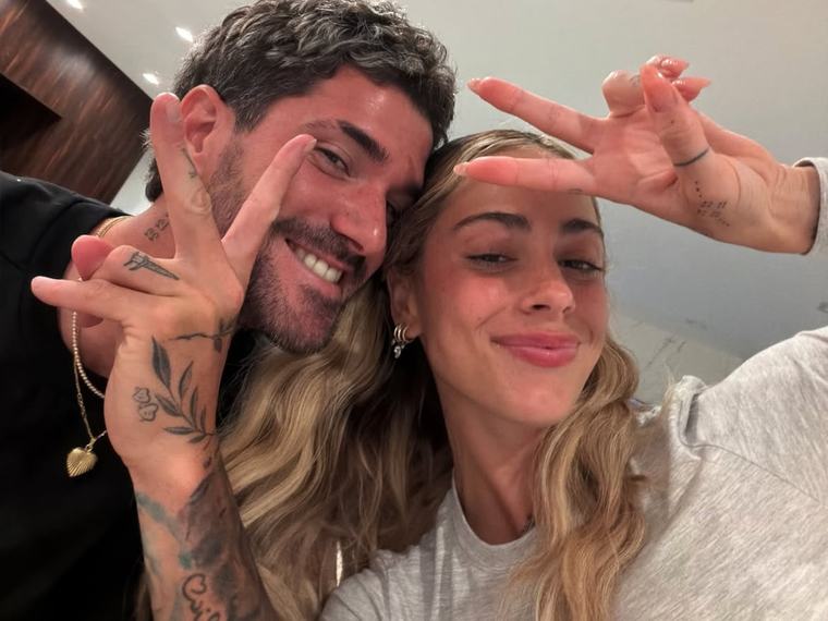 La casa donde Tini Stoessel y Rodrigo De Paul comparten sus días en Miami: estilo minimalista, jardín amplio y pileta climatizada