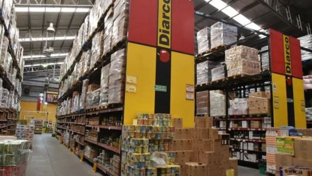Diarco cerró su tercera sucursal en menos de un mes y crecen los despidos en los mayoristas