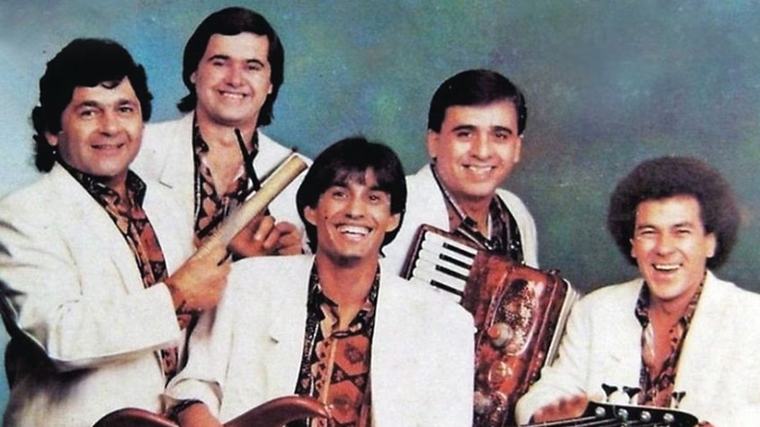 Tristeza Conmoción por la muerte de un histórico integrante de Los Palmeras MDZ Show Desde sus redes sociales, Los Palmeras despidieron sentidamente a un músico que fue parte de la popular banda de cumbia santafesina.