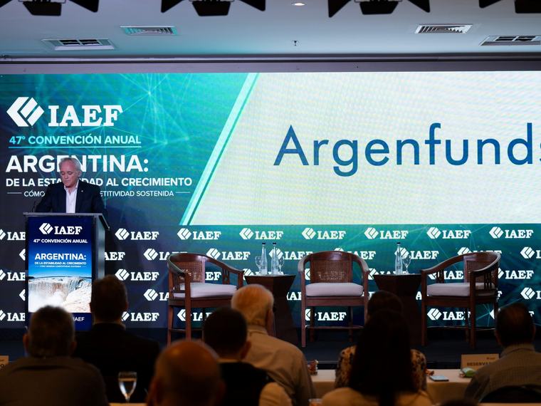 El círculo rojo financiero ratifica el rumbo de Milei pero advierte por la presión impositiva