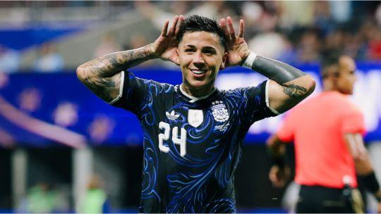 "Representa lo peor de la Selección Argentina": la feroz crítica de un reconocido medio estadounidense a Enzo Fernández