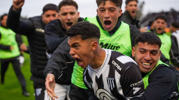 Gimnasia y Esgrima puso justicia: empató agónicamente con Boca en el Legrotaglie y sigue arriba