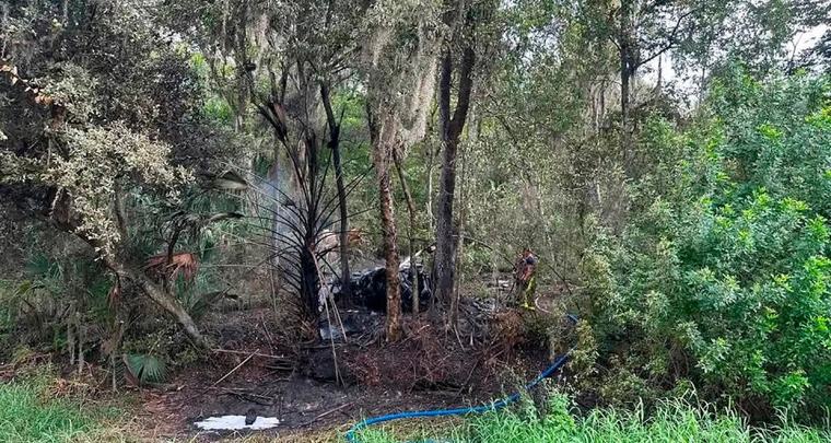 Murieron dos personas al caer un avión en Estados Unidos