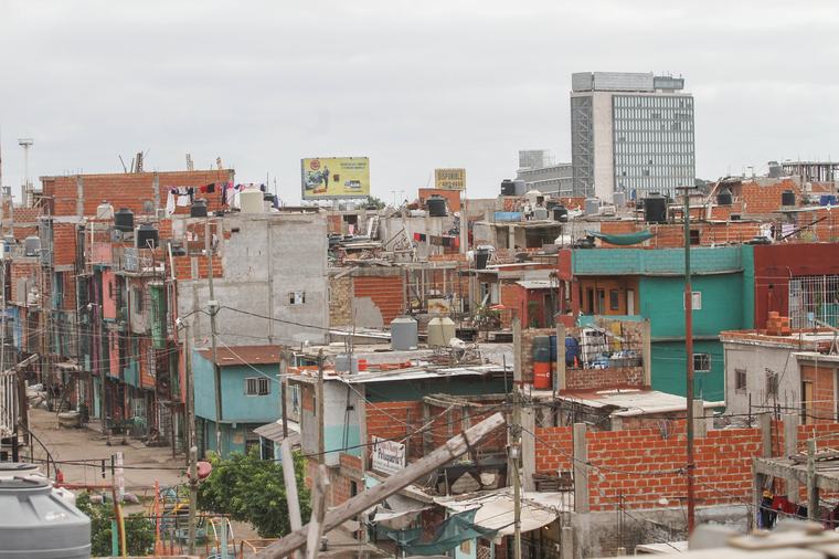 Emergencia en barrios populares: la oposición presentó un proyecto para garantizar obras de integración