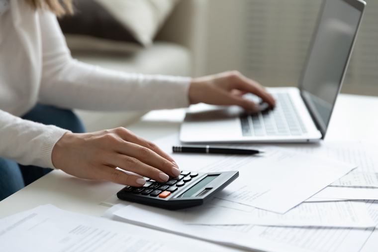 ¿Borrar la app es igual a borrar la deuda? Todo sobre los contratos digitales y el costo financiero total