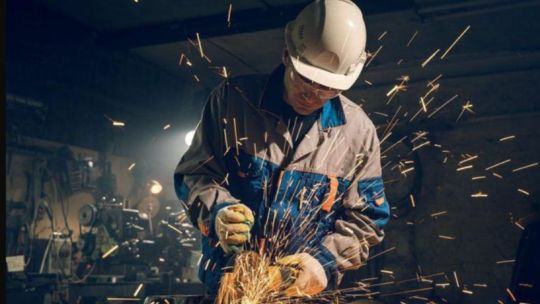 Derrumbe de la industria, caída de la construcción y pérdida de empleos: las cifras que golpean a Córdoba