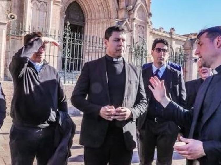 La delegación del Vaticano dejó el país tras recorrer los posibles lugares donde estará León XIV