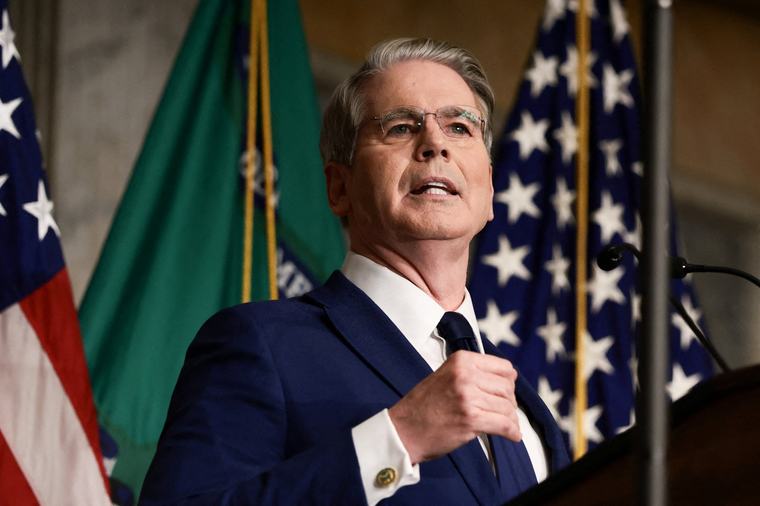 Scott Bessent celebró el respaldo de la UE a la presión financiera impulsada por la Administración Trump contra el régimen de Irán