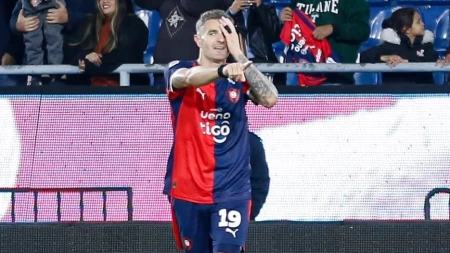 Cerro Porteño de Costas se quedó con el clásico de Barrio Obrero por un gol agónico de Vegetti