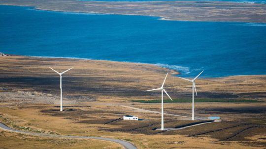 Malvinas frente a la amenaza de ser un emirato británico en el Atlantico sur