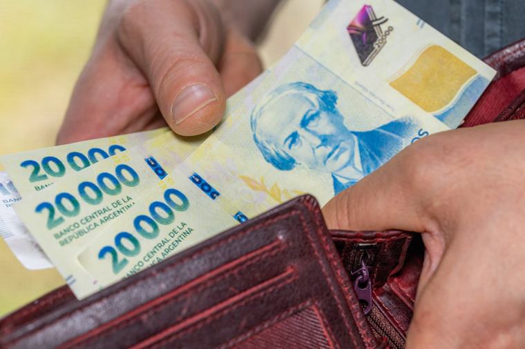 El Banco Nación anunció que baja las tasas de interés de sus préstamos personales