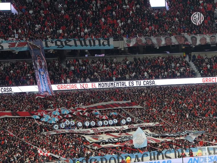 “El Monumental es tu casa”: River homenajeó a Leo Messi por su retiro de la Selección Argentina