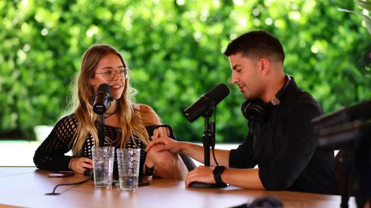Tendencia Gastón Edul confesó la verdad detrás del supuesto video íntimo con Nati Jota MDZ Show El fin de semana armó revuelo tras la aparición de contenido explícito que vinculaba a los periodistas: los detalles.
