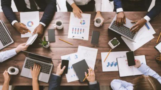 Las empresas prevén más inversiones para 2027 y piden un plan económico sustentable para tomar decisiones