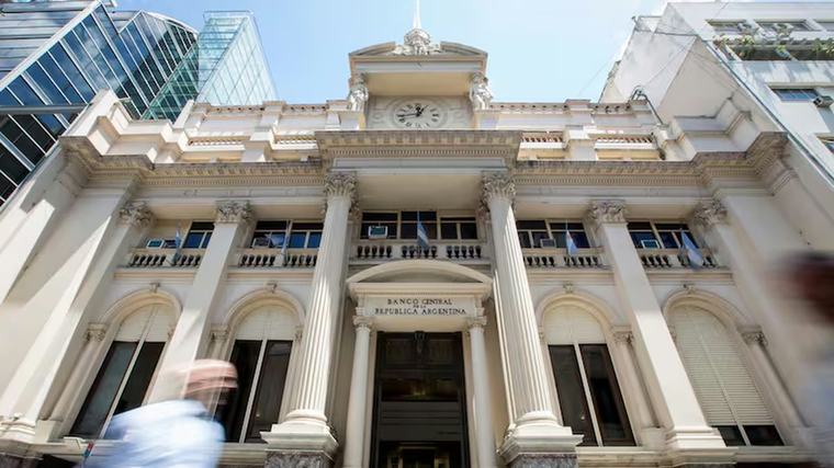 Pese a las compras acotadas del BCRA, las reservas escalaron casi u$s1.000 millones en la semana