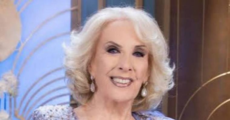 Ausente con aviso a su mesaza: ¿Cómo sigue la salud de Mirtha Legrand?