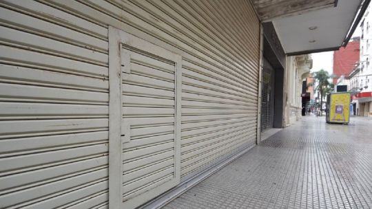 La cantidad de locales vacíos en la CABA aumentó 4% en un año, aunque mostró una mejora en el último bimestre