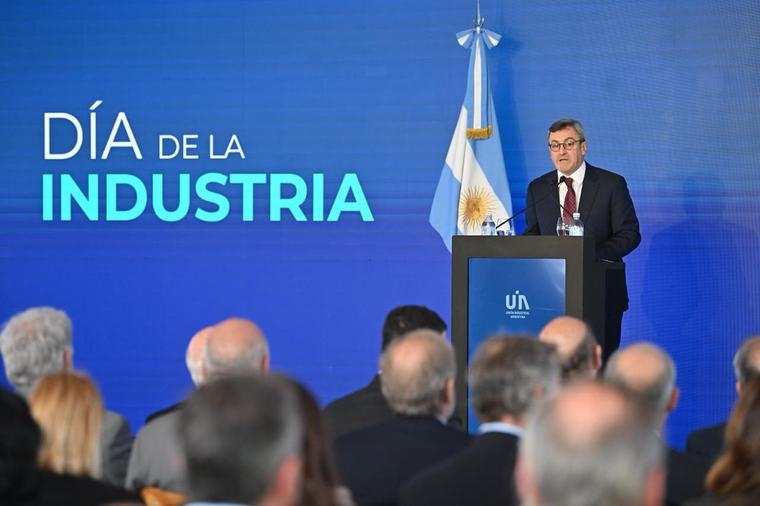 El amargo cumpleaños de la industria argentina