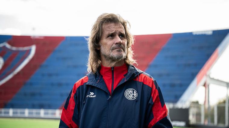 Fútbol argentino Con Rocky como protagonista, el video con el que San Lorenzo presentó a Insua como DT: "Quiero esta pelea" Diego Bautista