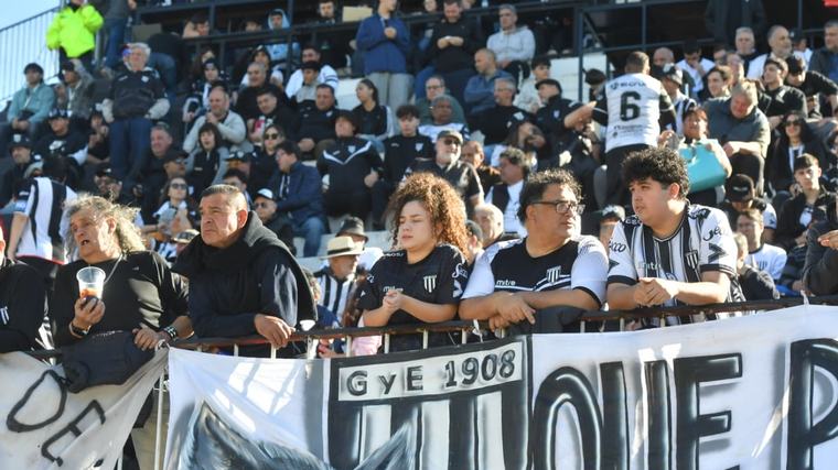 Gimnasia y Esgrima amplió la capacidad del Víctor Legrotaglie para recibir a Boca: los detalles de las obras Por Redacción Deportes