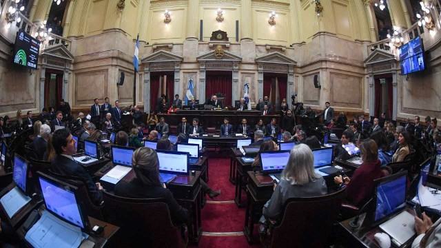 Los senadores cobrarán más de $13 millones desde diciembre y así se calcula su nueva dieta