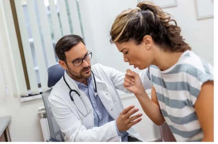 Bronquitis: ¿qué es, cuáles son sus síntomas y cómo se trata?