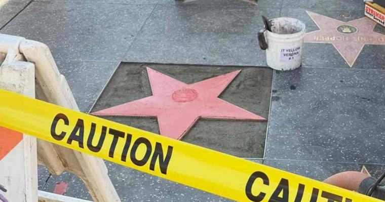 Pobre Dolly: vandalizaron la estrella de Parton en el Paseo de la Fama pero le harán otra