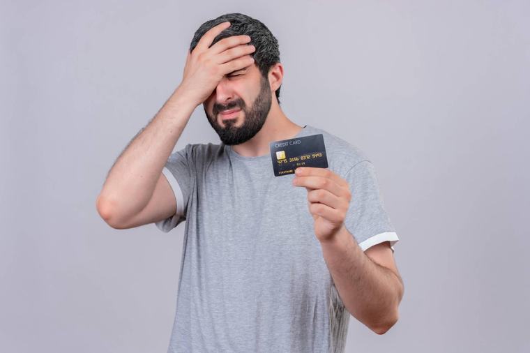 Peligro “oculto” del pago mínimo: cuánto termina costando la deuda de la tarjeta si solo pagás el saldo mínimo