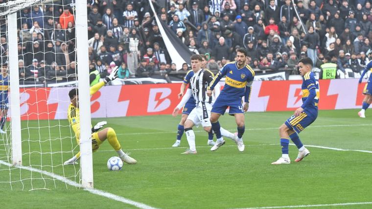 Polémica en el Clausura por el gol anulado a Gimnasia y Esgrima contra Boca Por Emanuel Cenci