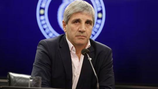 Alconada Mon: el 95 por ciento de los depósitos de Luis "Toto" Caputo está en el exterior