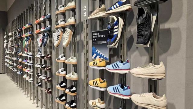 Outlet de Adidas liquida zapatillas con 50% de descuento y cuotas sin interés