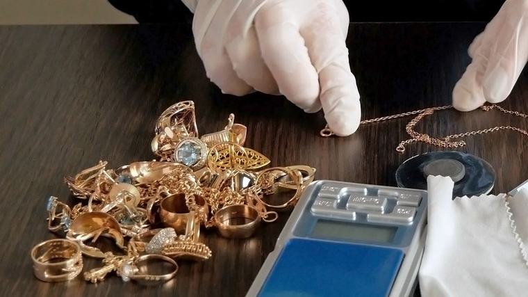 Un caso de estudio Oro: cómo los surcoreanos rescataron su economía tras el salvataje del FMI vendiendo joyas y anillos de boda Jorge Herrera