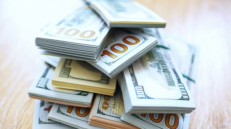 El dólar blue sumó ocho ruedas sin subas y la brecha con el oficial bajó a mínimos de dos meses