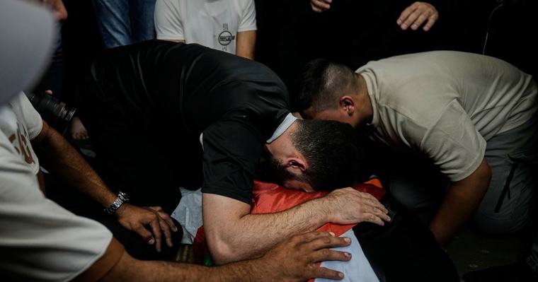 Presionado por EE.UU., Netanyahu ordena la evacuación de algunos asentamientos en Cisjordania