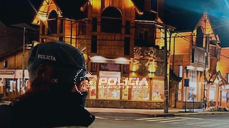 Detuvieron a un hombre en pleno centro de San Martín de los Andes: tenía pedido de captura