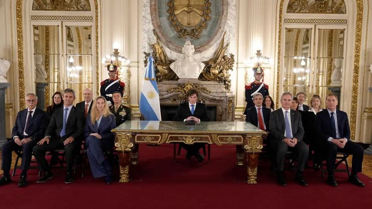 Giro inesperado sobre Malvinas: la oposición aguarda el proyecto de Milei entre el escepticismo y duras críticas Por Redacción Política