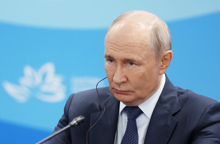 Tras la visita de los enviados de EEUU, Rusia no descarta reanudar el diálogo trilateral con Ucrania para poner fin a la guerra